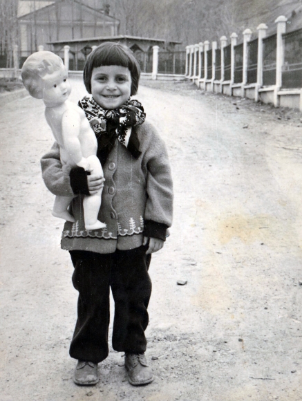 Ирина Паули (урожденная Гросс). Янгиабад 1961 год